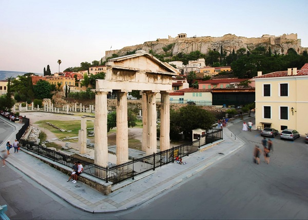 Walk to Acropolis